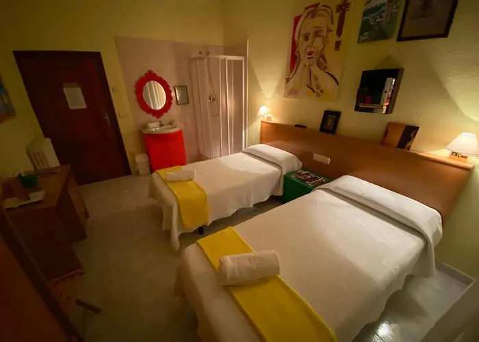 Alvarez 게스트하우스 *