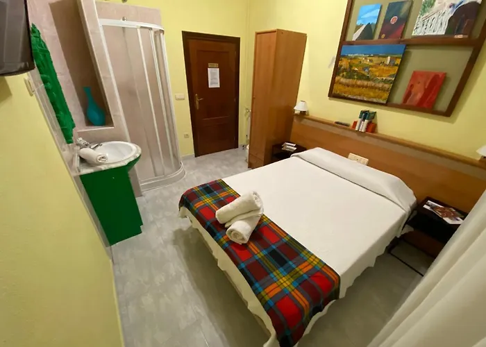 Alvarez 게스트하우스 *